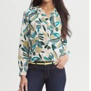 Banana Republic Leaf Print Shirred Blouse Size: S/P